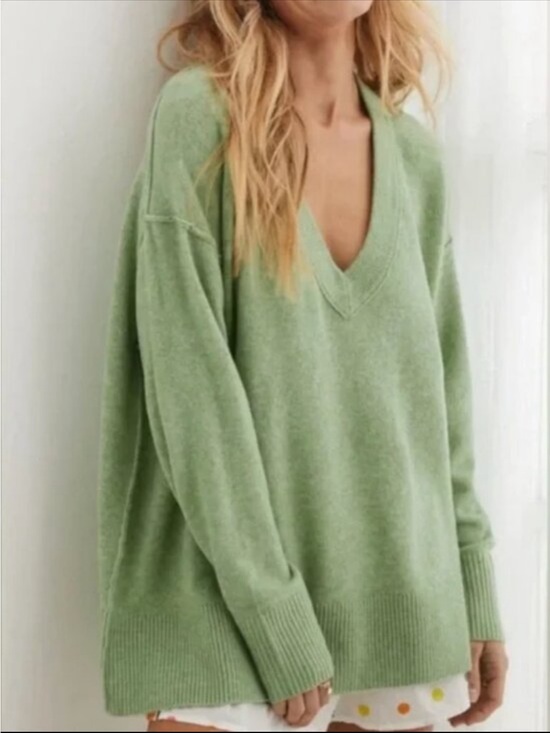 aerie Sweaters - Aerie Unreal Green V-Neck Sweater Women's small